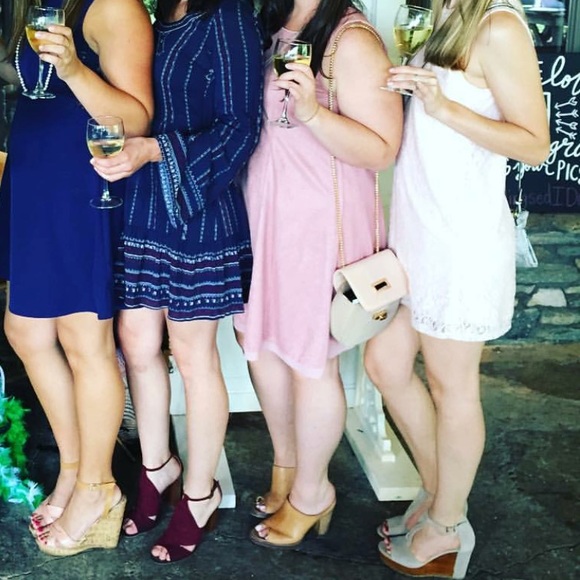 Blush pink lace dress 💕 - Picture 7 of 7